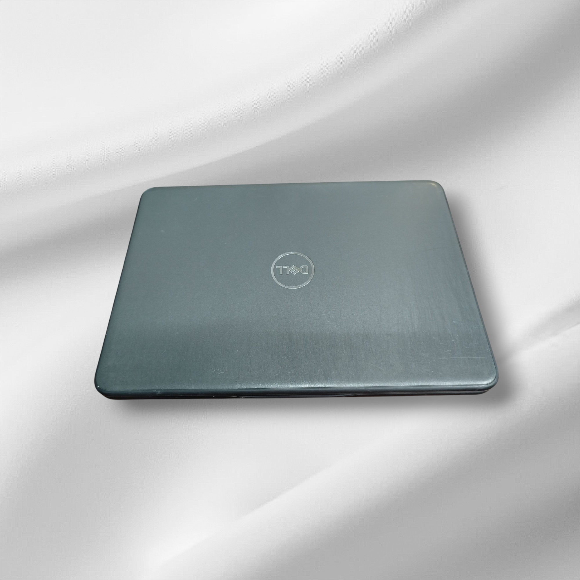 DELL LATITUDE 3310 - Intel Core I5  8ème GEN- 1.6 GHz - 256 Go SSD - 8 Go RAM - 13.3"