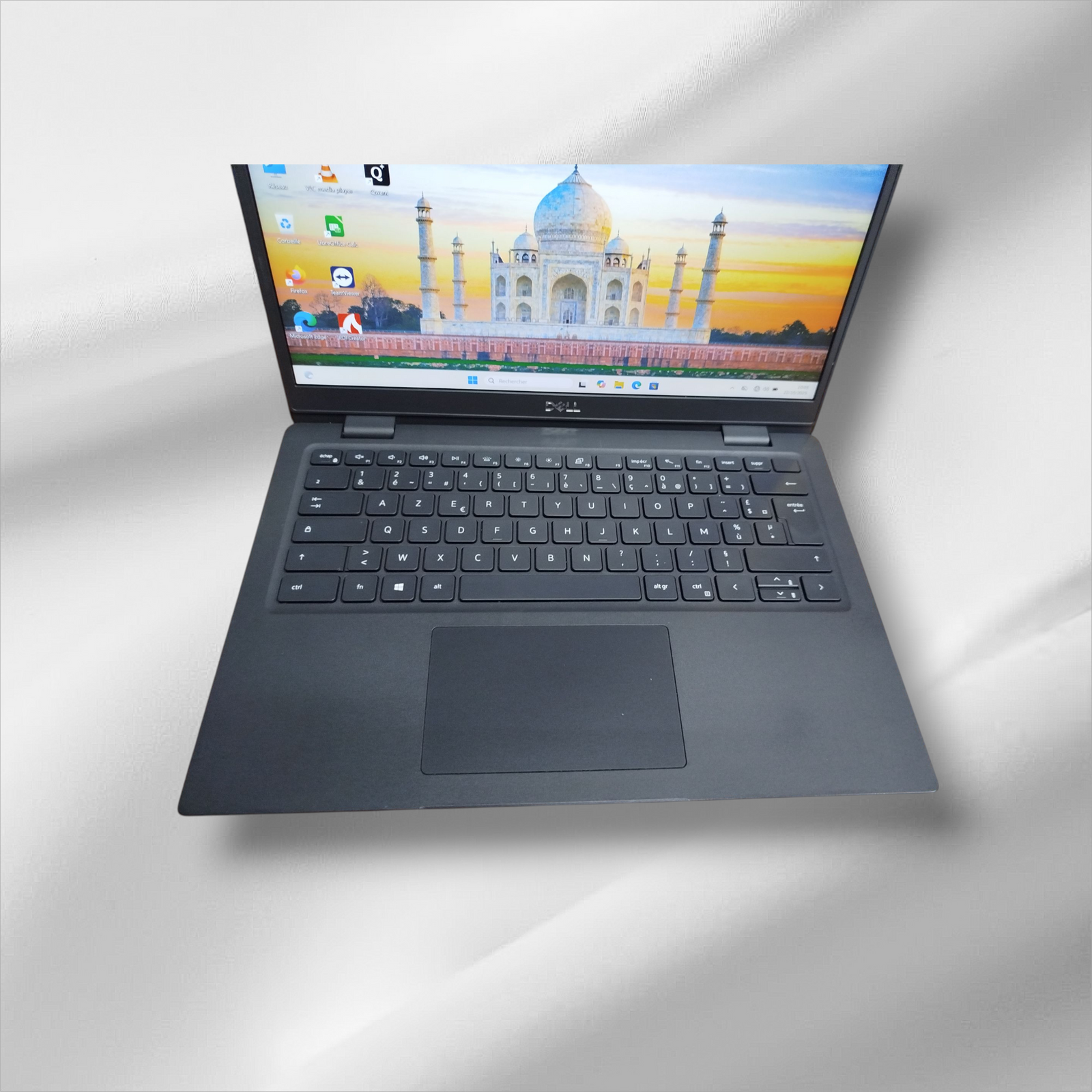 DELL LATITUDE 5300 - Core i5 8th Gen - 1.6 GHz - 512 GB M2 SATA - 8 GB RAM - 12.5