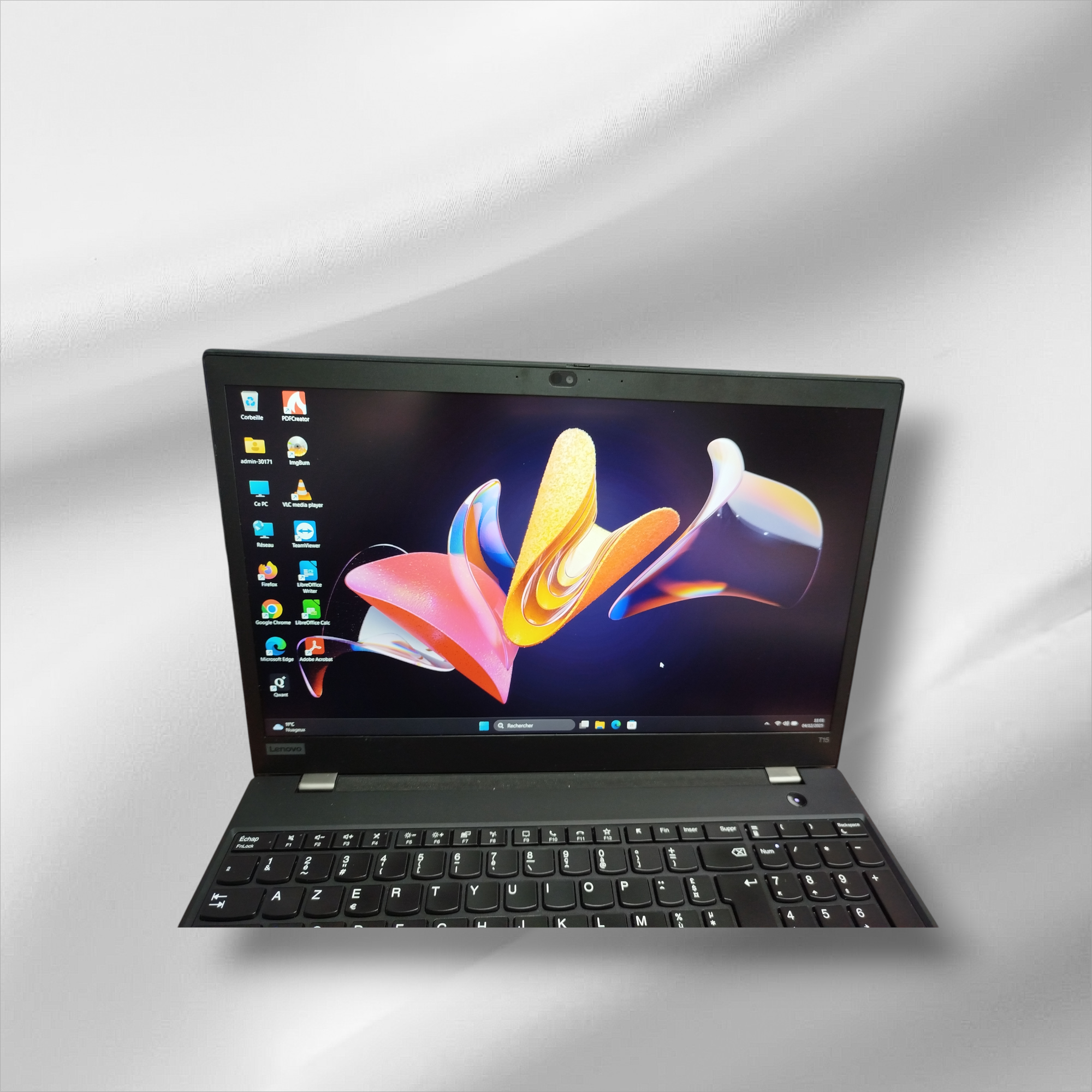 LENOVO T15 G2- Core i7 11ème Gén - 3.0 GHz - 512 Go SSD - 32 Go RAM - 15,6"  - NVIDIA GEFORCE MX450 2Go + INTEL UHD GRAPH 630 128 Mo