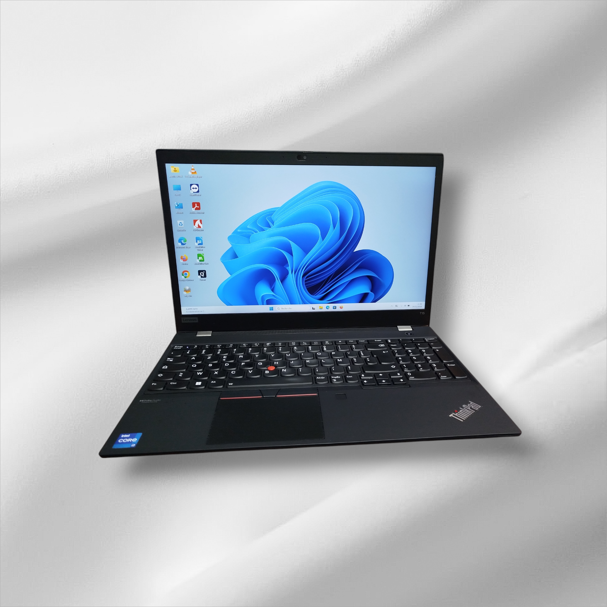 LENOVO T15 G2- Core i7 11ème Gén - 3.0 GHz - 512 Go SSD - 32 Go RAM - 15,6"  - NVIDIA GEFORCE MX450 2Go + INTEL UHD GRAPH 630 128 Mo