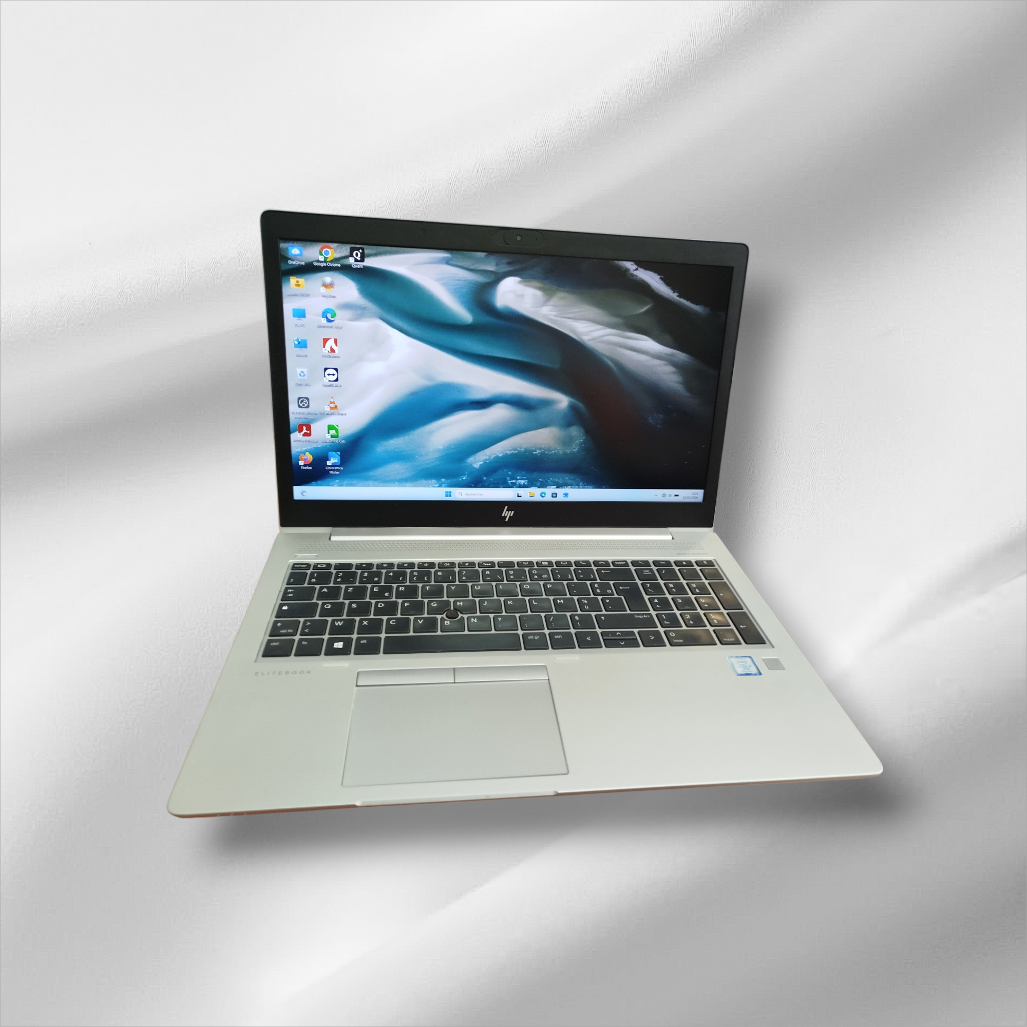 DELL LATITUDE 3590 - Core i5 7th Gen - 2.5 GHz - 500 GB M2 SATA - 12 GB RAM - 15.6"