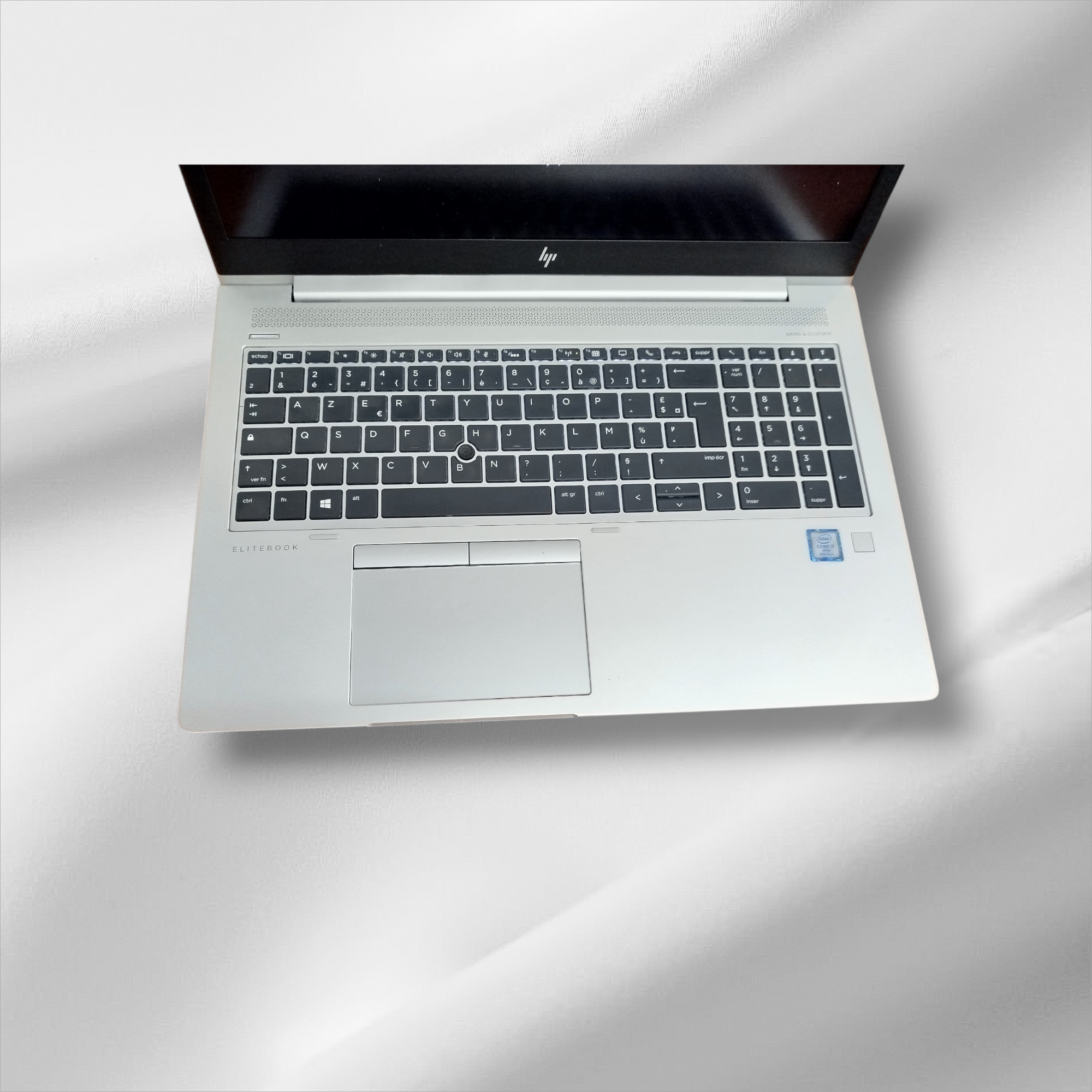 DELL LATITUDE 3590 - Core i5 7th Gen - 2.5 GHz - 500 GB M2 SATA - 12 GB RAM - 15.6"