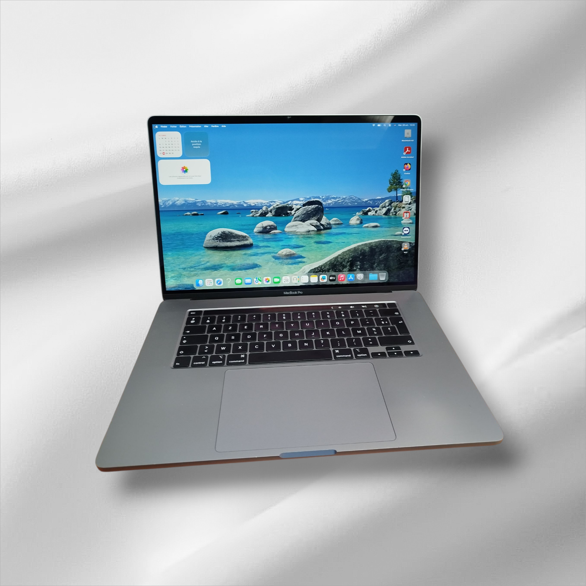 MacBook Pro 16 POUCES  Retina 2019 - Core i9 - 2.4 GHz - 512 Go M2 SATA - 32 Go RAM