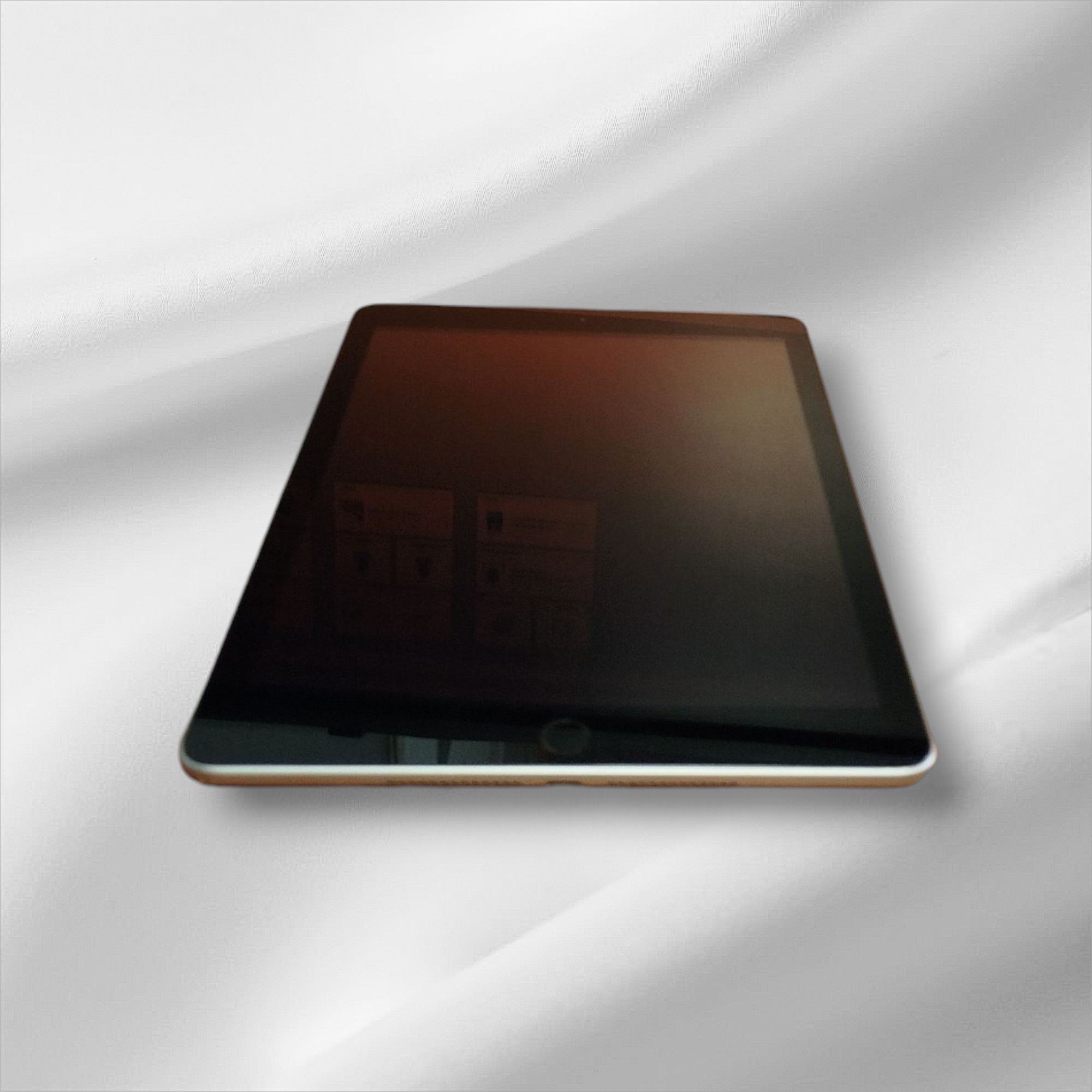 APPLE A9 IPad - 5ème gén - 9,7'' tactile - 32 Go - gris sidéral